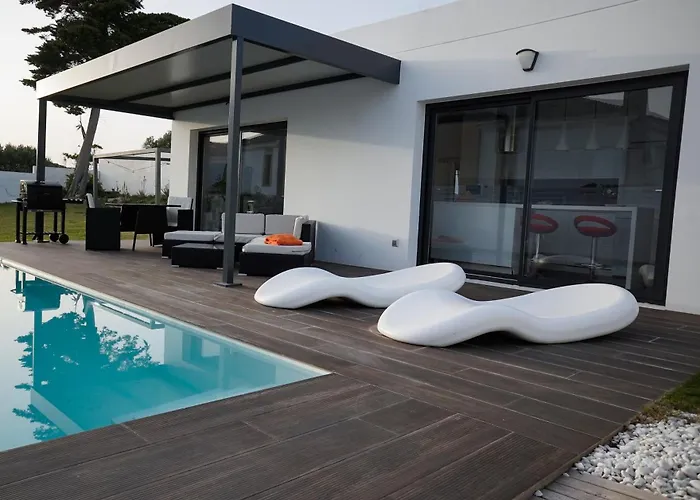 Villa Anyway Conil Un Lujo Frente Al Mar